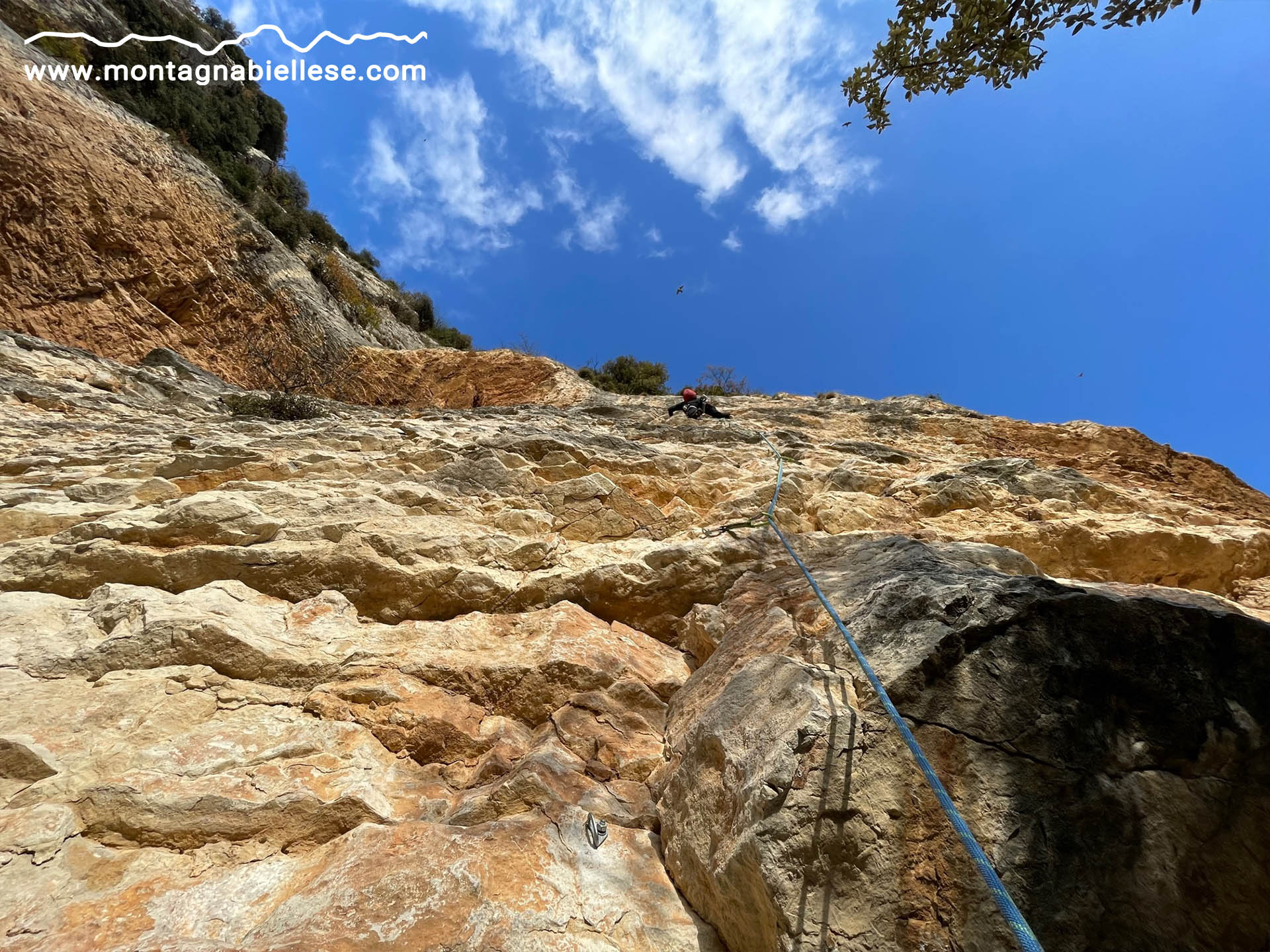 Parete Rossa Di Castel Presina Via Eldorado Montagna Biellese Relazioni Arrampicata